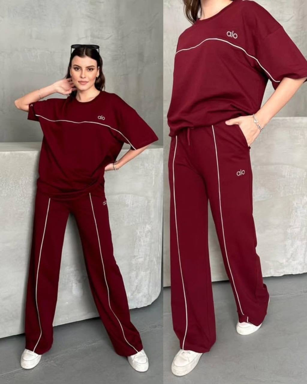 Alo Logo Contrast Piping Oversized T-Shirt & Wide-Leg Sweatpants Set