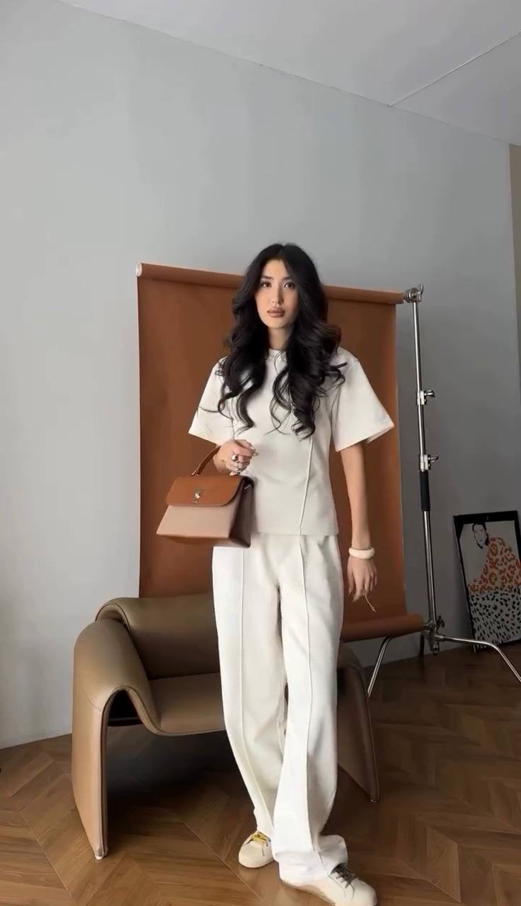 Structured Short-Sleeve Top & Wide-Leg Trousers Co-ord Set